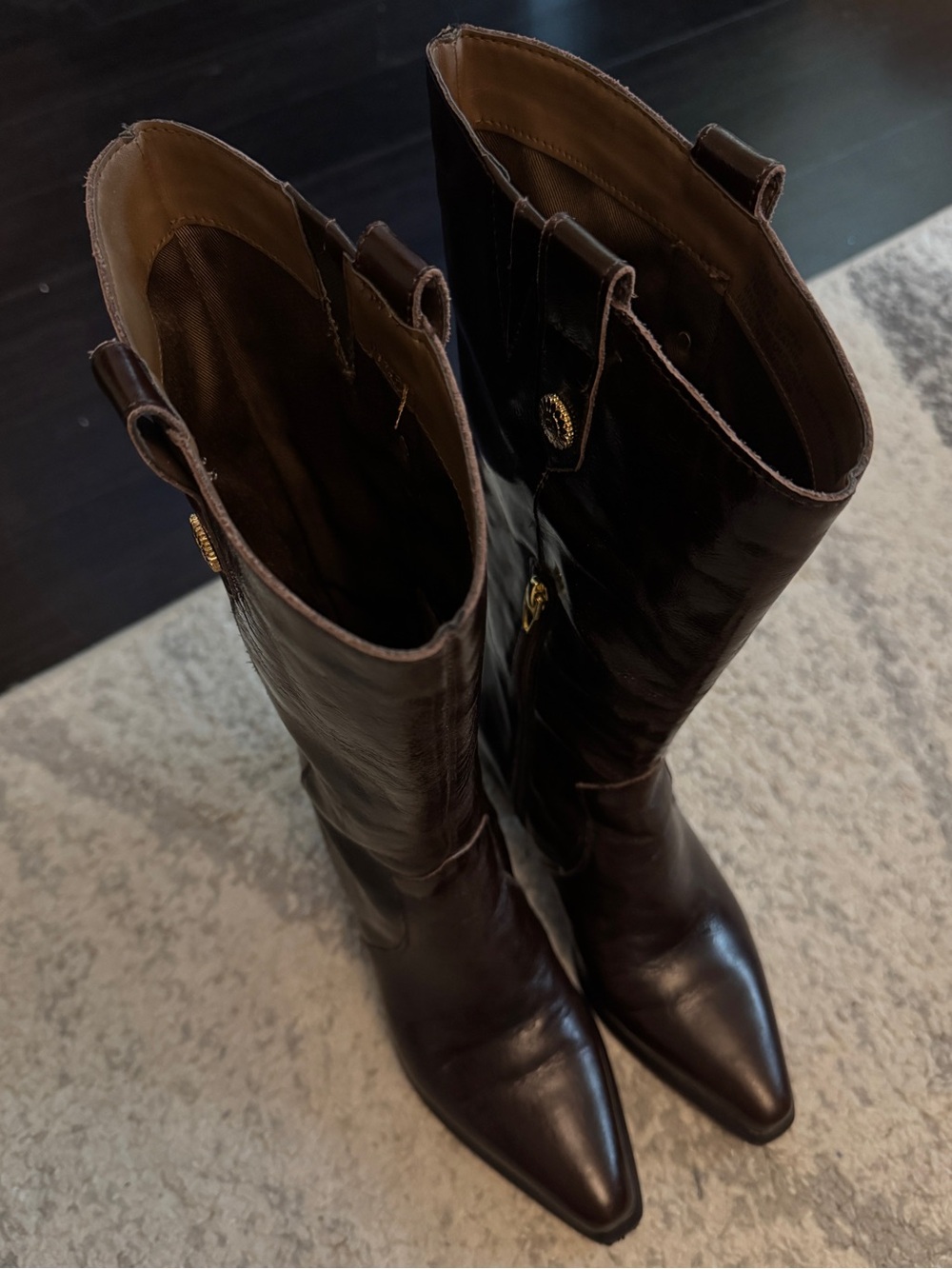 Dolce Vita Vern Chocolate Leather Boot + tote bag - Picture 14 of 16